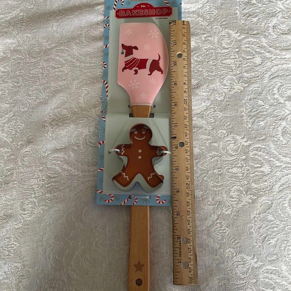 Dachshund themed silicone spatula with cookie cutter.